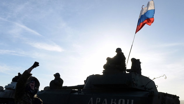 Russland wird eine ähnliche Vorgangsweise, wie schon im Jahr 2014 vorgeworfen. (Bild: AFP/Vasily MAXIMOV)
