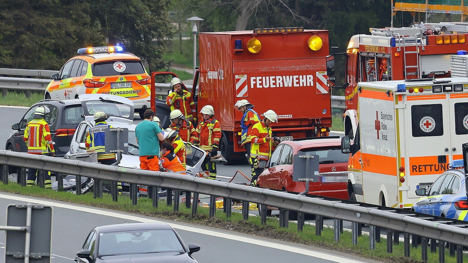 Crash Nahe Salzburg - Geisterfahrerin (87) Kracht Auf A8 Frontal In Pkw ...