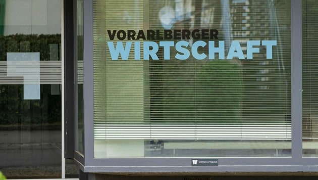 Die Außenansicht der Zentrale des Vorarlberger Wirtschaftsbundes in Feldkirch (Bild: APA/Dietmar Stiplovsek)
