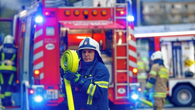 Salzburgs Feuerwehren fuhren im vergangenen Jahr 11.923 Einsätze und leisteten 803.390 Stunden - fast ausschließlich ehrenamtlich. (Bild: Markus Tschepp)