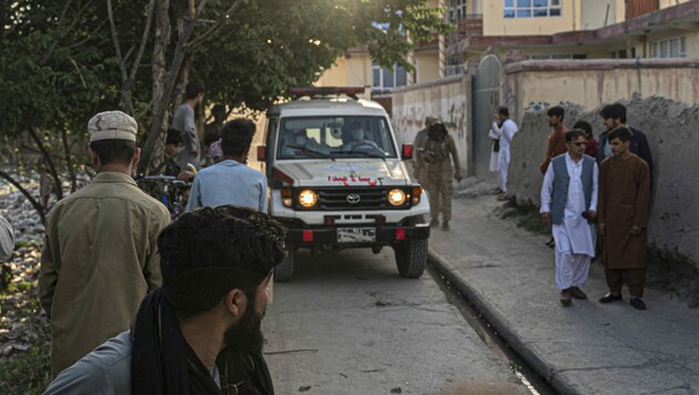 In Afghanistan wurden am Freitag bei einem Anschlag mindestens 50 Menschen getötet und Dutzende verletzt. (Bild: AFP)