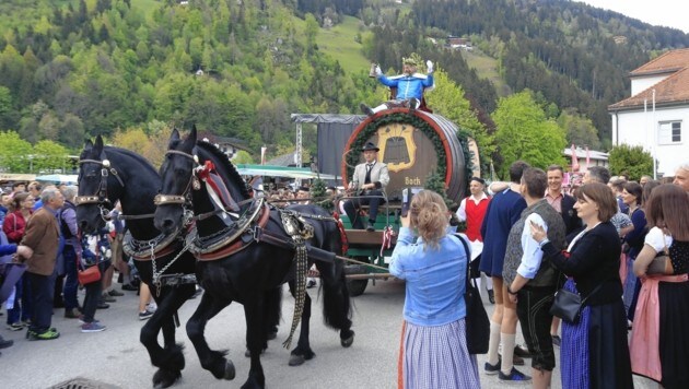 La cerveza del festival se entregó en carros tirados por caballos (Imagen: Christof Birbaumer / Kronenzeitung)