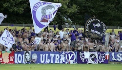Die violetten Fans werden am Sonntag lautstark am Emat einziehen. (Bild: ANDREAS TRÖSTER)