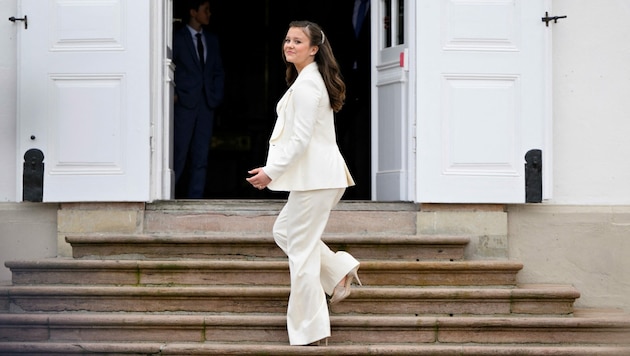 Prinzessin Isabella von Dänemark am Tag ihrer Konfirmation (Bild: APA/Photo by Philip Davali / Ritzau Scanpix/AFP)