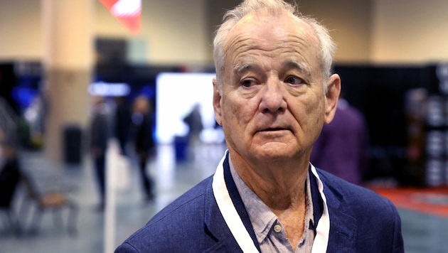 Bill Murray besuchte am Wochenende eine Film-Convention in Nebraska und sah dabei sehr genkickt aus. (Bild: 2022 Getty Images)