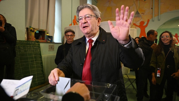 Der Linkspopulist Jean-Luc Mélenchon hat mit den Grünen ein Bündnis zur Parlamentswahl geschlossen. (Bild: AFP)