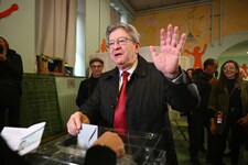 Der Linkspopulist Jean-Luc Mélenchon hat mit den Grünen ein Bündnis zur Parlamentswahl geschlossen. (Bild: AFP)