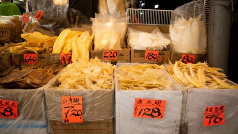 Haifischflossen auf einem Markt in Hongkong (Bild: Bertha WANG / AFP)