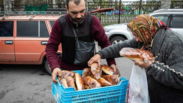 Humanitäre Organisationen versorgen die Menschen in der Ukraine so gut es geht mit Lebensmitteln. (Bild: (c) www.VIENNAREPORT.at)