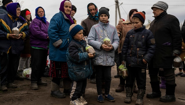 Hungernde Ukrainer (Bild: The Associated Press)