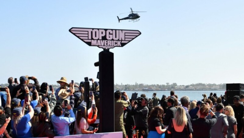 Tom Cruise im Landeanflug (Bild: APA/Photo by Robyn Beck/AFP)