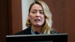 Unter Tränen machte Amber Heard am Mittwoch ihre Aussage vor Gericht. (Bild: AP)