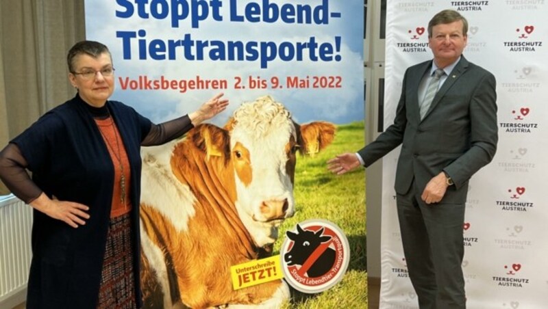 Gottfried Waldhäusl (FPÖ-Landesrat Niederösterreich) und Madelaine Petrovic, Präsidentin von Tierschutz Austria. (Bild: FPNÖ)