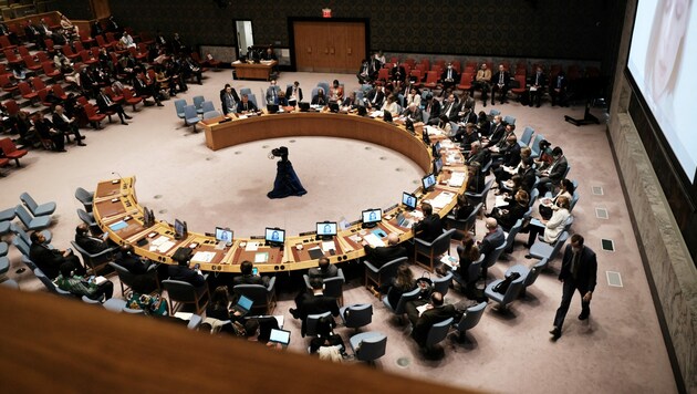 UNO-Sicherheitsrat: Russland hat momentan den Vorsitz (Bild: APA/Getty Images via AFP/GETTY IMAGES/SPENCER PLATT)