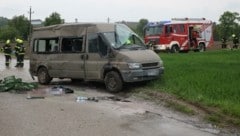 Die Frau wurde bei dem Unfall aus dem Wagen geschleudert und erdrückt. (Bild: Lauber/laumat.at Matthias)