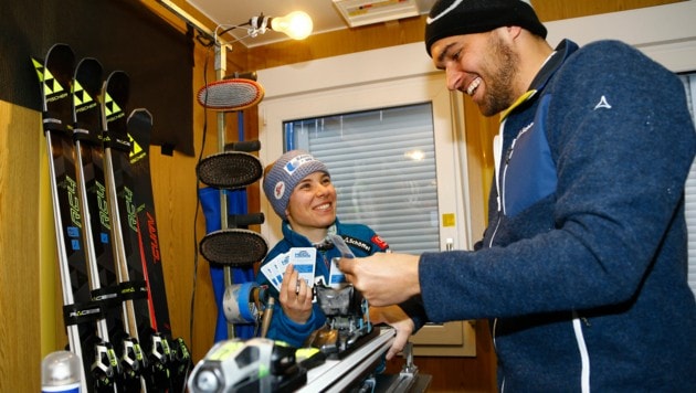 Servicemann Berhnard Arnitz kümmterte sich fast zehn Jahre lang um Nicole Schmidhofers Skier. Jetzt wechselt er zu Marcel Hirschers „Van Deer“-Skischmiede. (Bild: Kronen Zeitung/Andreas Tröster)