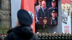 Putin macht bislang keinen Hehl daraus, das Atomwaffenarsenal bei Bedarf auch nutzen zu wollen. (Bild: APA/AFP/Kirill KUDRYAVTSEV (Archivbild))