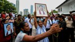 Auf Sri Lanka hat die Armee protestierende Regierungskritiker davon abgehalten, die Residenz des zurückgetretenen Premiers Mahinda Rajapaksa zu stürmen. (Bild: AFP)