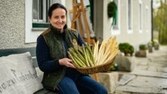 Rosemarie Lindinger: „Zu uns kommen treue Spargelgenießer.“ (Bild: Alexander Schwarzl)