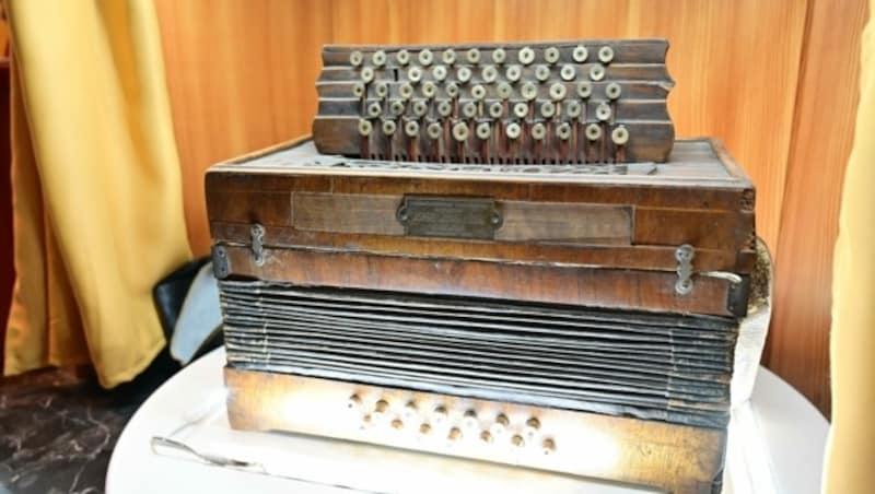 Eine der ersten Harmonikas aus dem Hause Novak (Bild: Hronek Eveline)