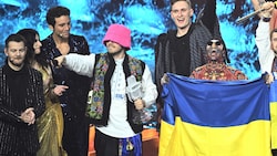 Die ukrainische Band Kalush Orchestra gewann den diesjährigen Eurovision Song Contest. (Bild: APA/Photo by Marco BERTORELLO/AFP)