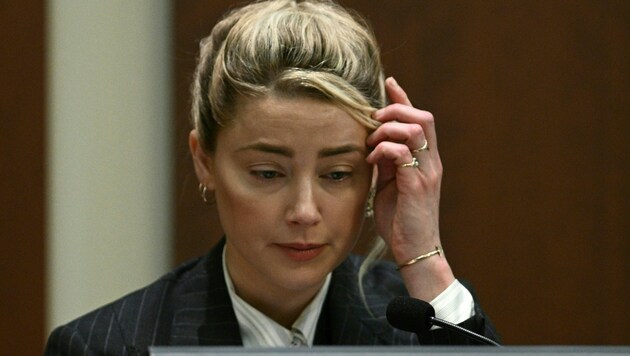 Amber Heard beteuerte vor Gericht, Johnny Depp nie angegriffen zu haben. (Bild: AFP )