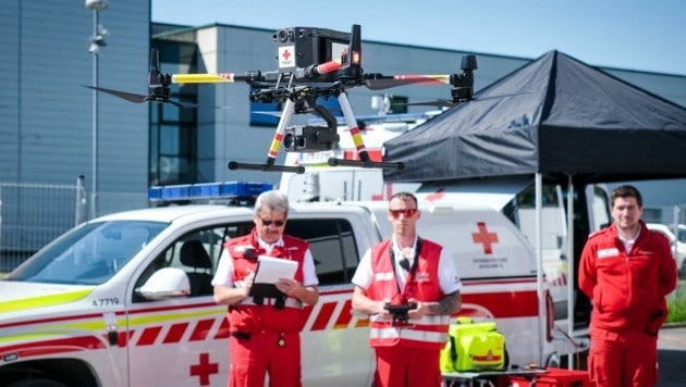 Das Rote Kreuz hat ein 25-köpfiges Drohnenteam aufgestellt (Bild: Einöder Horst)
