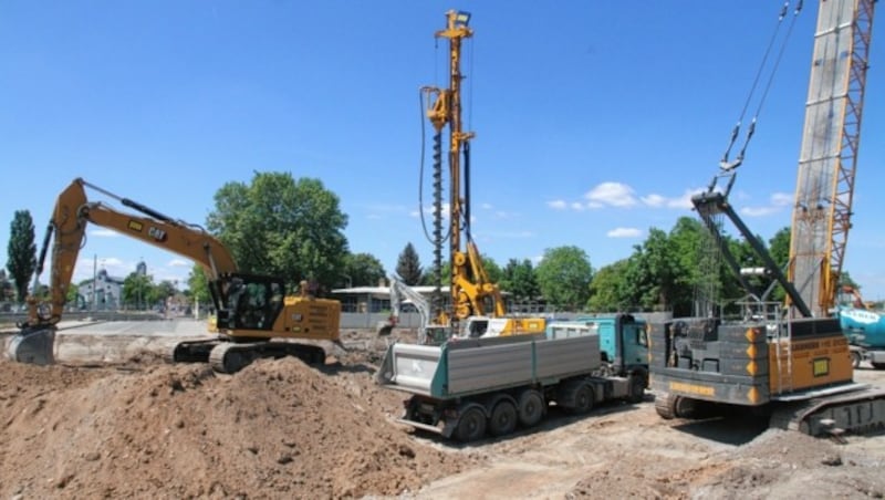 Die Bauarbeiten an der Stadtstraße schreiten voran. (Bild: Schiel Andreas)