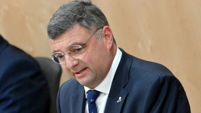 SPÖ-Vizeklubchef Jörg Leichtfried (Bild: APA/ROLAND SCHLAGER)