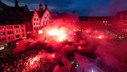 Siegesfeier von Eintracht Frankfurt (Bild: AP)