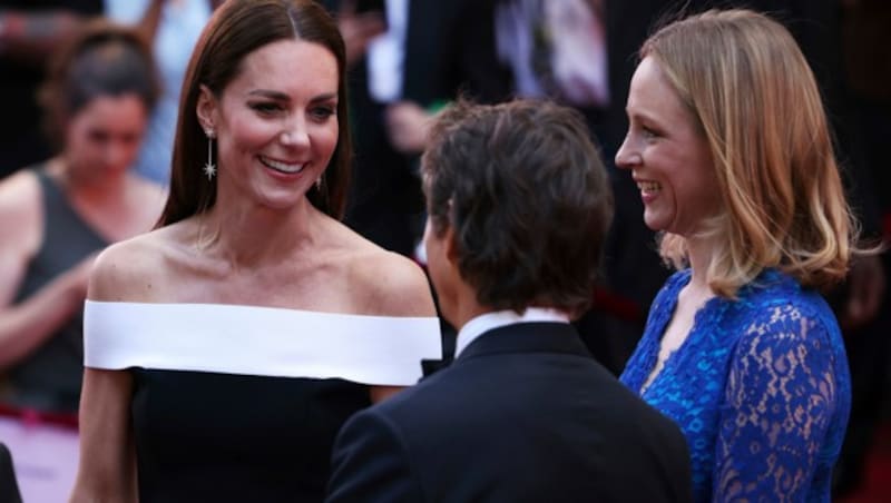 Herzogin Kate plauderte mit Tom Cruise am Red Carpet. (Bild: 2022 Getty Images)