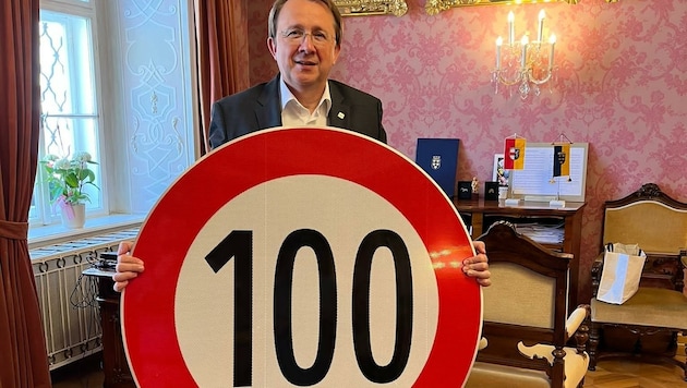 Bürgermeister Matthias Stadler setzt sich seit Jahren für Tempo 100 auf der Autobahn im St. Pöltner Stadtgebiet ein. (Bild: zVg)