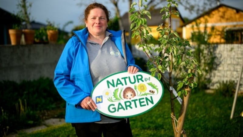 Natur im Garten-Expertin Margit Benes-Oeller sorgt in Gartenoasen im Land für Wohlbefinden. (Bild: Imre Antal)