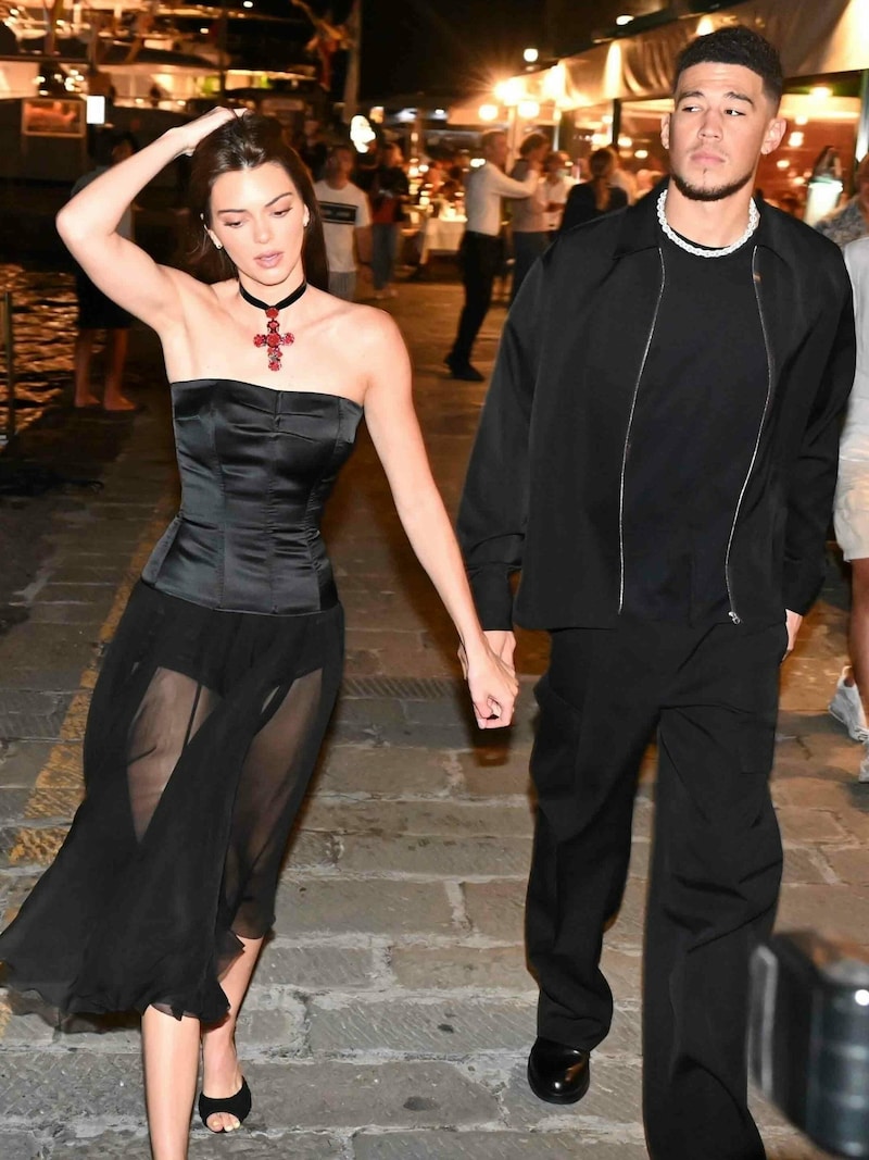 Kendall Jenner hielt mit ihrem Freund Devin Booker Händchen. (Bild: www.photopress.at)