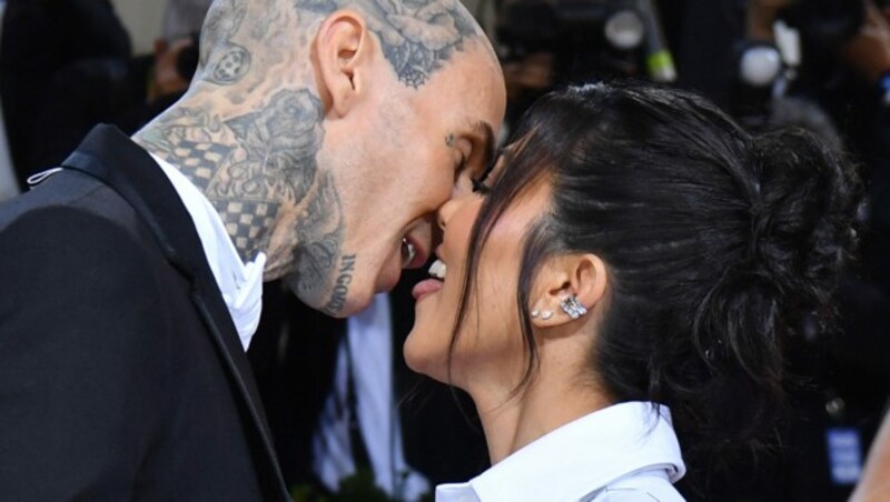 Travis Barker und Kourtney Kardashian (Bild: AFP)