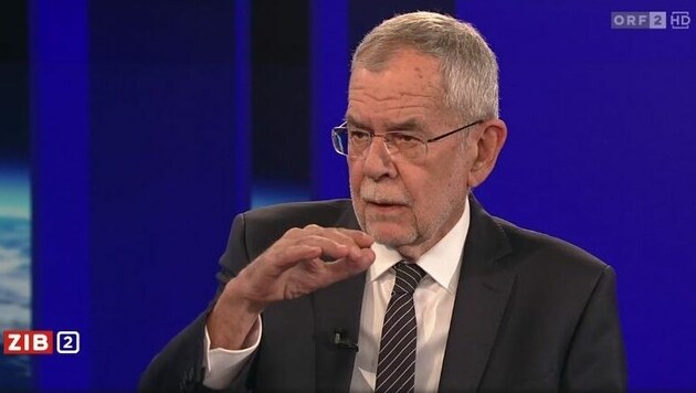 Bundespräsident Alexander Van der Bellen im ORF-Studio (Bild: Screenshot tvthek.orf.at/ZiB 2)