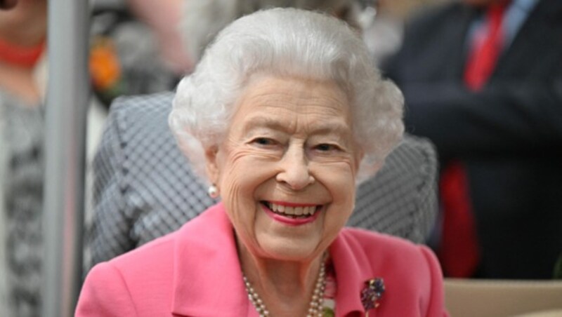 Queen Elizabeth II. während ihres Besuchs bei der Chelsea Flower Show 2022 (Bild: APA/Photo by PAUL GROVER/AFP)