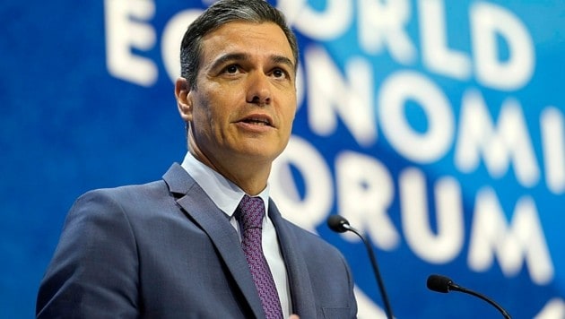 Premierminister Pedro Sánchez (Bild: AP)