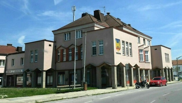 Das Rathaus in der Gemeinde Hohenau an der March (Bild: P. Huber)