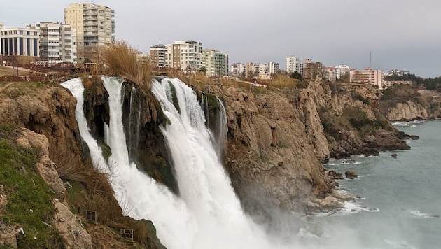 In Antalya konnten die beiden diesen herrlichen Wasserfall beobachten. (Bild: Rückenwind)