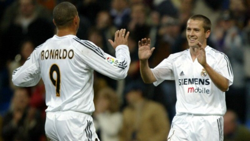 Michael Owen (r.) mit Ronaldo (l.) (Bild: 2004 AFP)