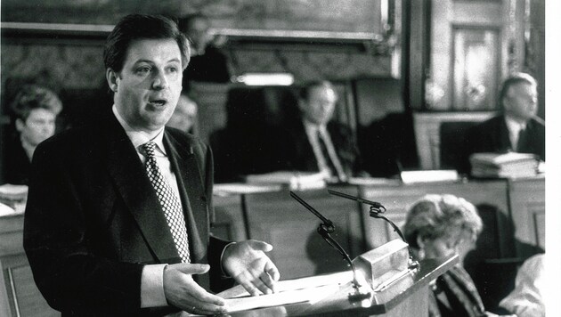 Hermann Schützenhöfer 1992 im steirischen Landtag (Bild: Christian Jauschowetz)