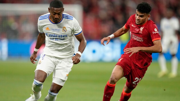 David Alaba (l.), Luis Diaz (r.) (Bild: AP)