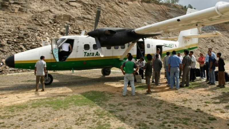 Diese Maschine mit 22 Menschen an Bord wird vermisst. (Bild: AFP/Prakash Mathema)