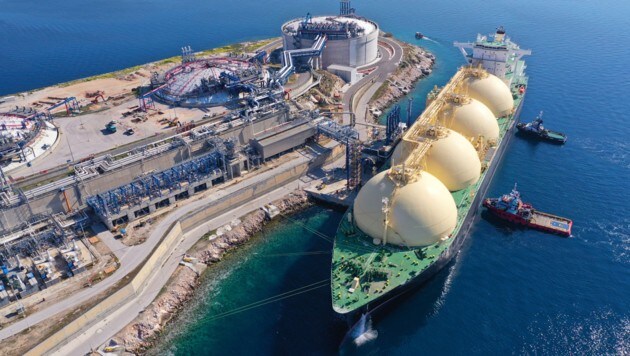 Ein Tanker mit verflüssigtem Erdgas (Bild: stock.adobe.com)