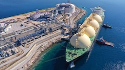 Ein Tanker mit verflüssigtem Erdgas (Bild: stock.adobe.com)