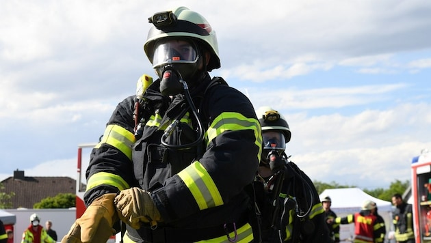 Vier Feuerwehren mussten ausrücken (Symbolbild). (Bild: P. Huber)