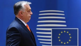 Viktor Orbán vertritt zwar nicht mehr sein Land beim EU-Gipfel der Staats- und Regierungschefs. ...