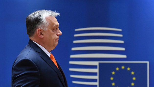 Hungarian Prime Minister Viktor Orbán is (once again) facing new trouble from Brussels. (Bild: APA/AFP/JOHN THYS)