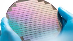 Trump hatte im August Zölle von etwa 100 Prozent auf importierte Halbleiter angekündigt.